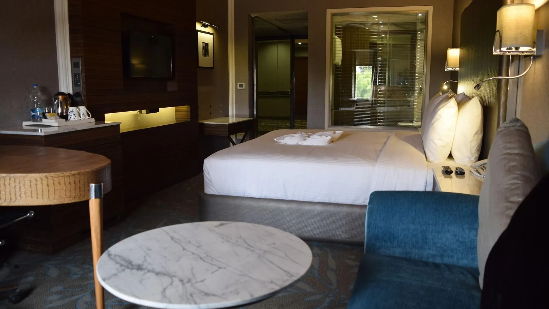 ****  The Piccadily Hotel Chandigarh India