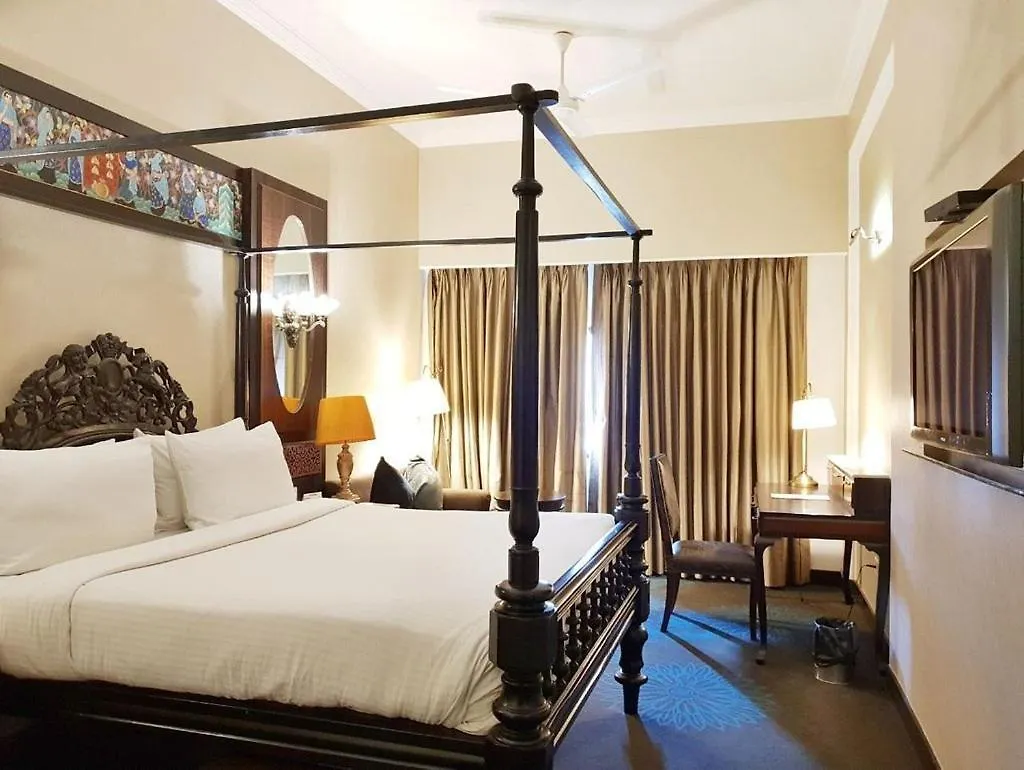 ****  The Piccadily Hotel Chandigarh India